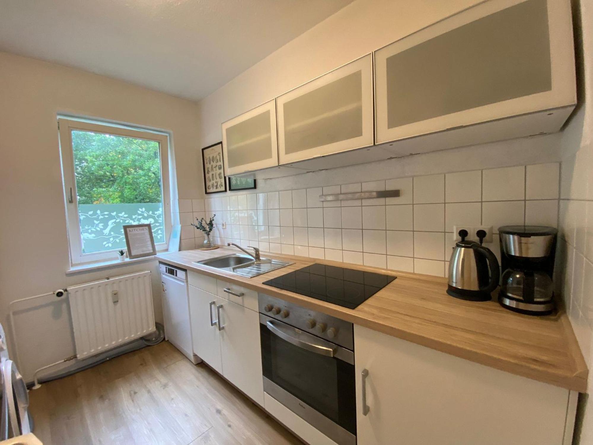 Zentrale 3-Zimmer Wohnung Mit Balkon - Perfekt Fuer Monteure Und Familien Neumünster Exteriör bild